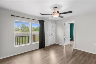 657 E Commerce St, Fairfield, TX 75840 - Photo 8