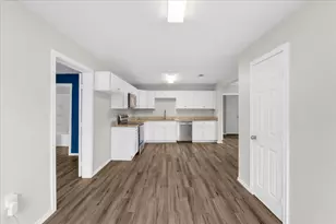 657 E Commerce St, Fairfield, TX 75840 - Photo 14