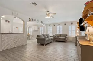 2801 Samson Dr, Waco, TX 76655 - Photo 8