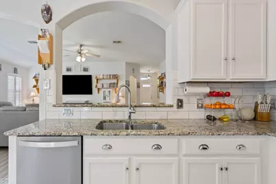 2801 Samson Drive, Waco, TX 76655 - Photo 12