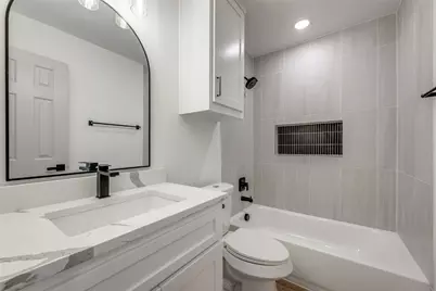 1509 Locust Street #B, Commerce, TX 75428 - Photo 8