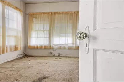 421 E Hull Street, Denison, TX 75021 - Photo 22