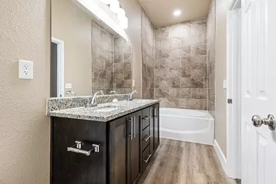 413 Henderson Street, Bonham, TX 75418 - Photo 20