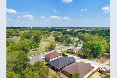 413 Henderson Street, Bonham, TX 75418 - Photo 28