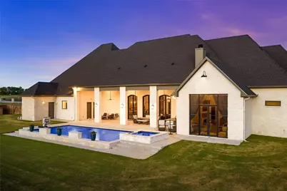 117 Iris Street, Lorena, TX 76655 - Photo 2