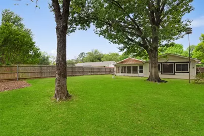 1905 Easy Street, Arlington, TX 76013 - Photo 34