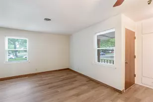 1905 Easy St, Arlington, TX 76013 - Photo 4
