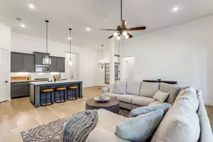 8221 Legacy Oak Dr, McKinney, TX 75071 - Photo 6