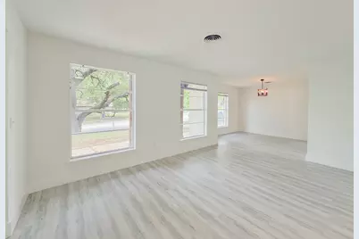 5520 Woodway Drive, Fort Worth, TX 76133 - Photo 6