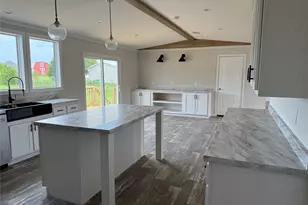 163 Red Fox Ct, Weatherford, TX 76088 - Photo 2