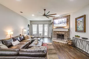 2721 Buffalo Run, Burleson, TX 76028 - Photo 12