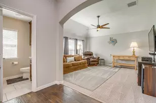 2721 Buffalo Run, Burleson, TX 76028 - Photo 14