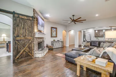 2721 Buffalo Run Drive, Burleson, TX 76028 - Photo 14