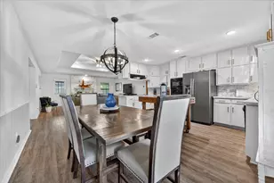 300 Cindy Ct, Keller, TX 76248 - Photo 8