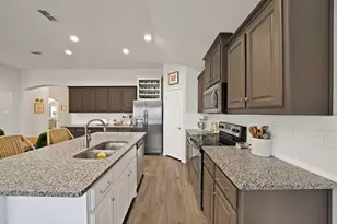 10817 Live Oak Creek Dr, Fort Worth, TX 76108 - Photo 10