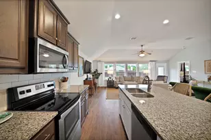 10817 Live Oak Creek Dr, Fort Worth, TX 76108 - Photo 8