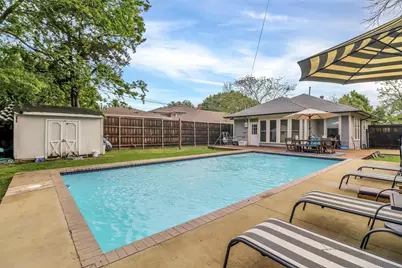 307 N Edgefield Avenue, Dallas, TX 75208 - Photo 26