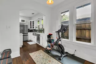 307 N Edgefield Ave, Dallas, TX 75208 - Photo 10