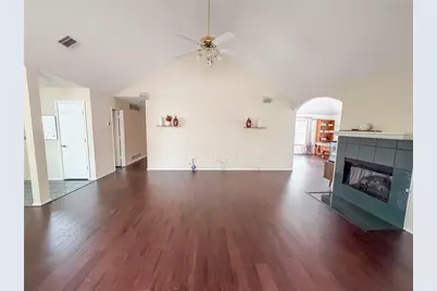 554 Valley View Drive, Lewisville, TX 75067 - Photo 8