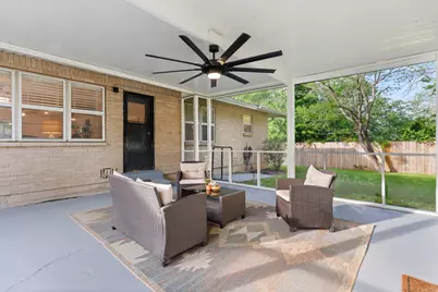 704 W Elizabeth Drive, Robinson, TX 76706 - Photo 32