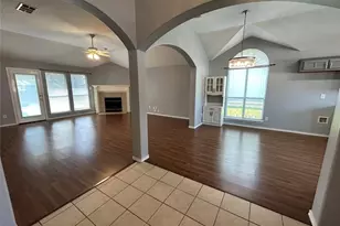 4133 Boulder Park Dr, Fort Worth, TX 76040 - Photo 2