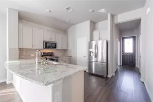 1904 Cinnamon Trl, Aubrey, TX 76227 - Photo 4