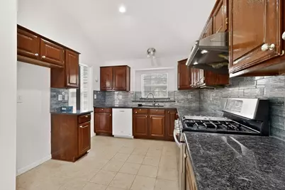 2522 Crosslands Drive, Garland, TX 75040 - Photo 16