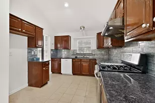 2522 Crosslands Dr, Garland, TX 75040 - Photo 16