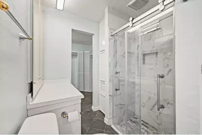 405 Chandler Lake Road, Fort Worth, TX 76103 - Photo 22