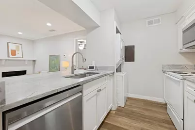 6900 Skillman Street #407, Dallas, TX 75231 - Photo 6