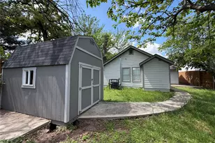 2604 Birmingham Ave, Dallas, TX 75215 - Photo 16