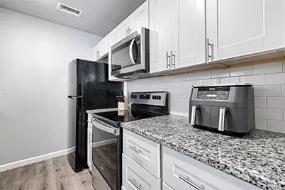 2604 Birmingham Avenue, Dallas, TX 75215 - Photo 6