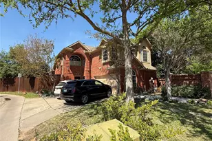 196 Cove Dr, Coppell, TX 75019 - Photo 2