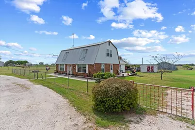 806 Dennis Road, Weatherford, TX 76087 - Photo 10