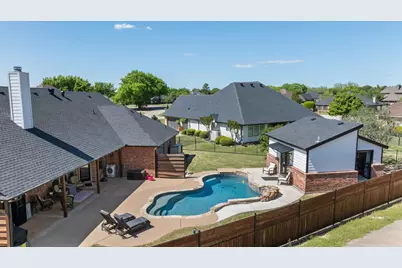 6300 Bellevue Court, Granbury, TX 76049 - Photo 38