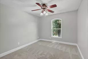 211 Milton Dr, Arlington, TX 76002 - Photo 22