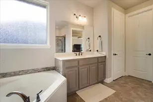 660 N Lockton Ln, Prosper, TX 75078 - Photo 30