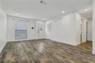 1505 Timberline Dr, Plano, TX 75074 - Photo 2