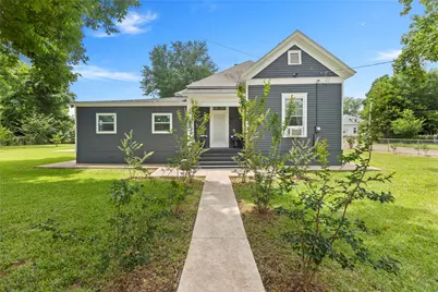 1419 N Sycamore, Palestine, TX 75801 - Photo 1
