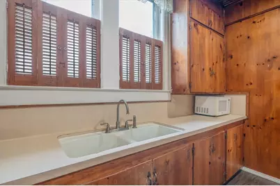 1419 N Sycamore, Palestine, TX 75801 - Photo 12