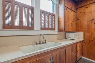 1419 N Sycamore, Palestine, TX 75801 - Photo 12