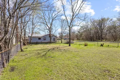 916 8th Street NW, Paris, TX 75460 - Photo 6