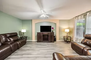 600 St Luke St, Terrell, TX 75160 - Photo 6