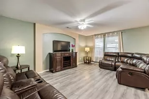 600 St Luke St, Terrell, TX 75160 - Photo 6