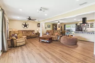 409 N Elm St, Frankston, TX 75763 - Photo 6