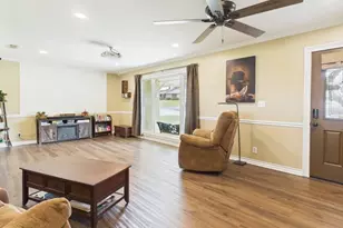 409 N Elm St, Frankston, TX 75763 - Photo 4