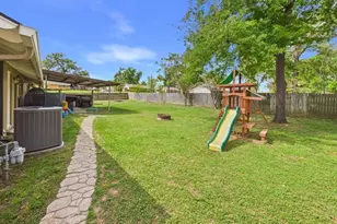 409 N Elm St, Frankston, TX 75763 - Photo 32