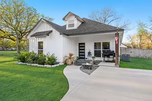 600 Picket St, Commerce, TX 75428 - Photo 2