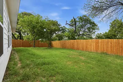 2611 Hunting Drive, Fort Worth, TX 76119 - Photo 20