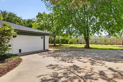 4316 Winding Way, Benbrook, TX 76126 - Photo 36